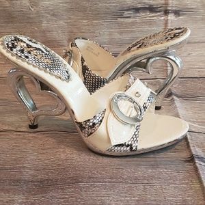 Selina By Summer Rio Womens Silver Heart Heels